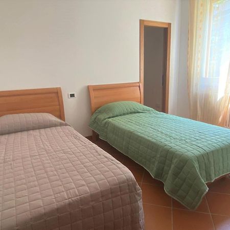 The Rose - Apartment Front Lake Cremia Luaran gambar