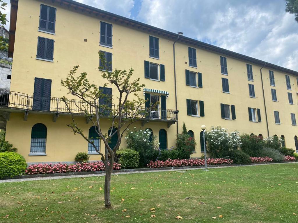 The Rose - Apartment Front Lake Cremia Luaran gambar